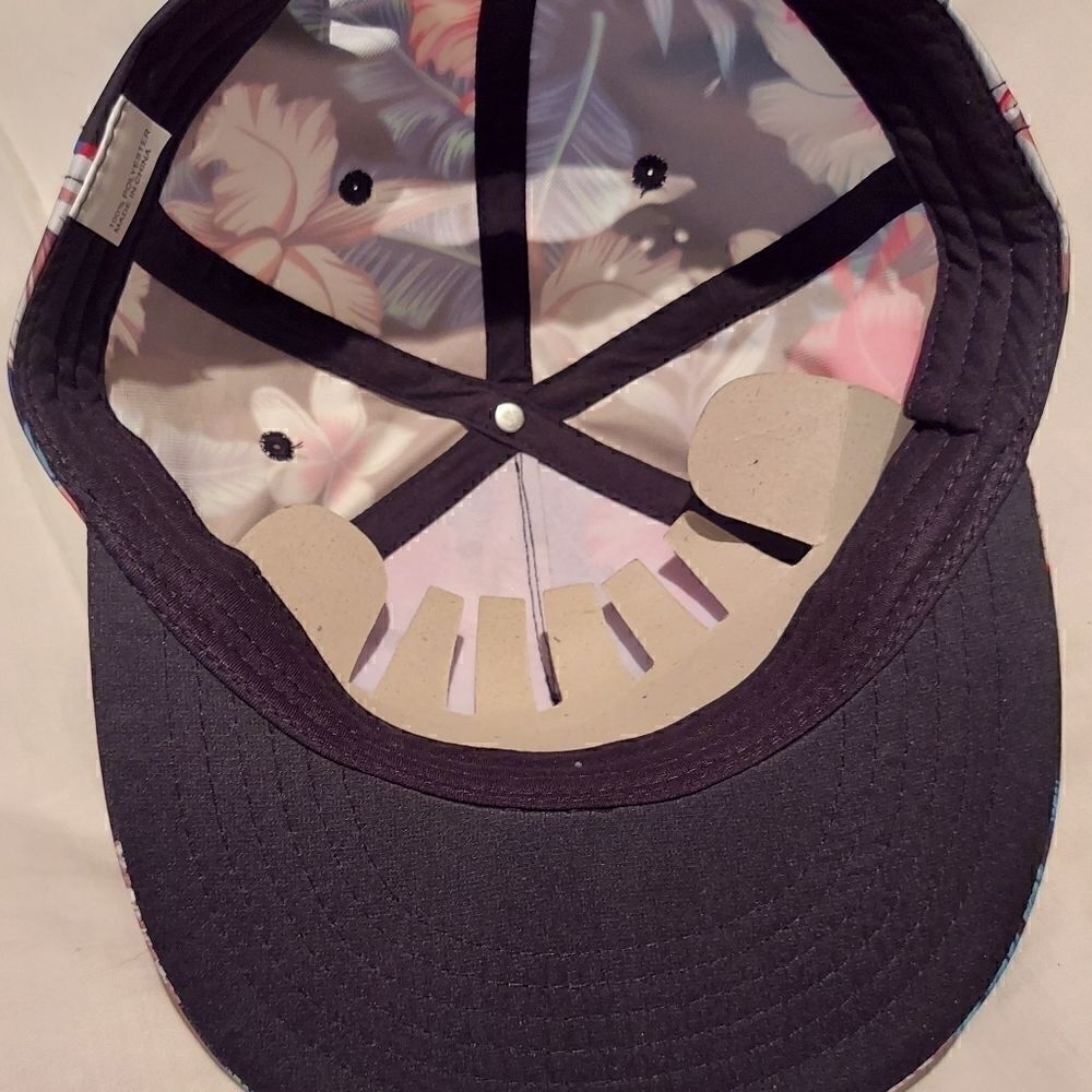 Truly ball cap - Picture 2 of 3